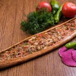 kuşbaşılı kaşarlı pide